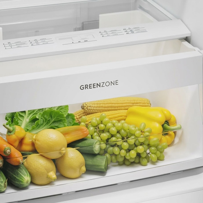 Electrolux Kulkas 2 Pintu Freezer Bawah Inverter AICoolAssist 335 Liter - EBM3402L-B